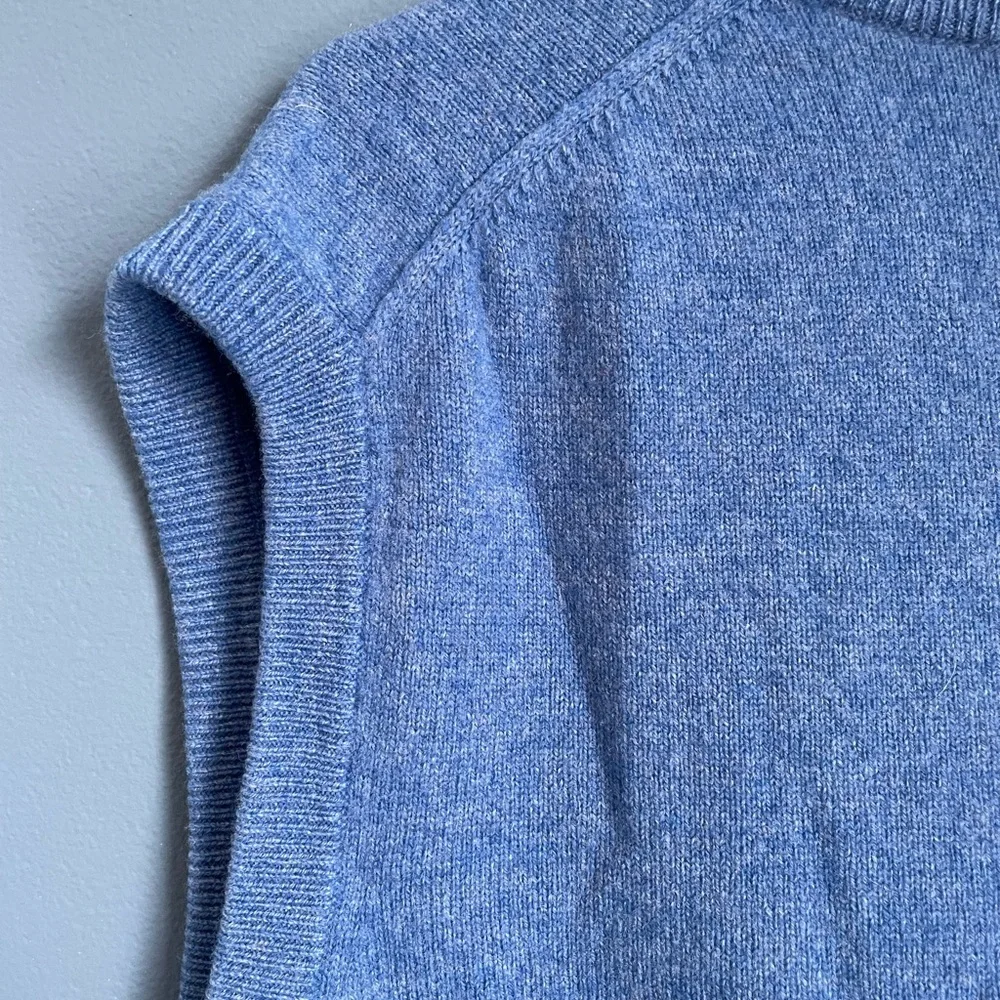 L.L.Bean Lambs’ Wool Men’s XL Blue Sweater Vest - Picture 7 of 8